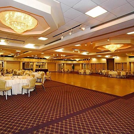 Quality Inn & Conference Center Maple Shade מסעדה תמונה