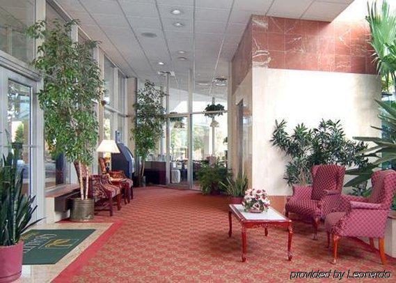 Quality Inn & Conference Center Maple Shade מראה פנימי תמונה